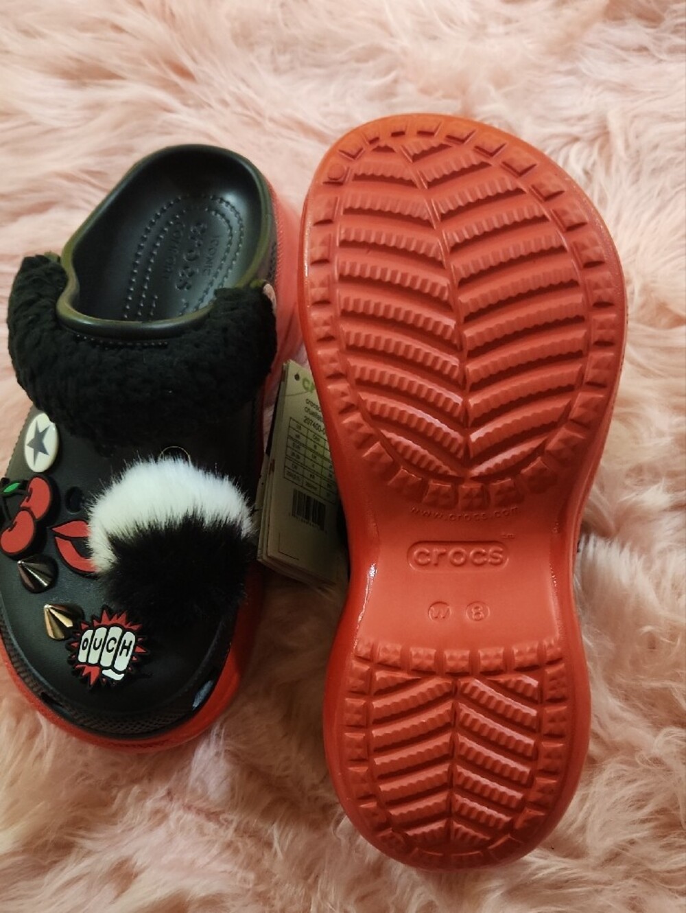 LIMITED EDITION CROC DISNEY CRUELLA - Picture 2 of 2